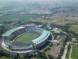 Gerbang Stadion Si Jalak Harupat Bakal Dilelang Eksekusi