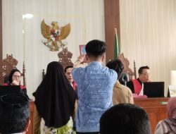 Tak Rela Anaknya Disakiti, Ibu Ini Tantang Kepala MI Al-Gojali di Meja Hijau